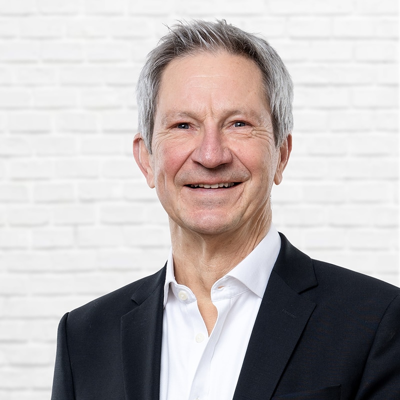Portrait von Dr. Harald Mollberg, Kauf­männi­scher Lei­ter in der KST Institut GmbH